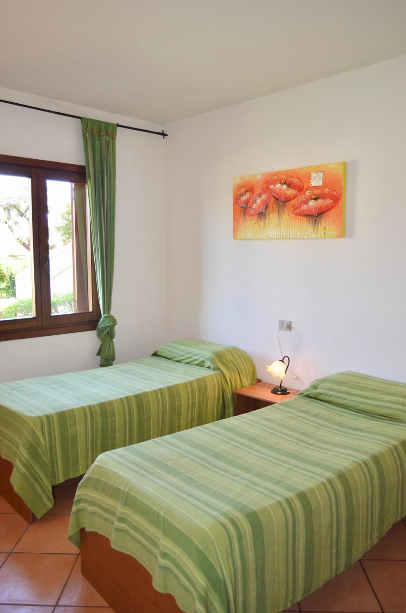 Iss Travel, Ambra Apartments - 800 M From La Cinta Beach Сан Теодоро Екстериор снимка